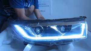 Фары для Toyota Highlander 3 с "бегущим" динамическим поворотником. Фары Тойота Хайлендер.