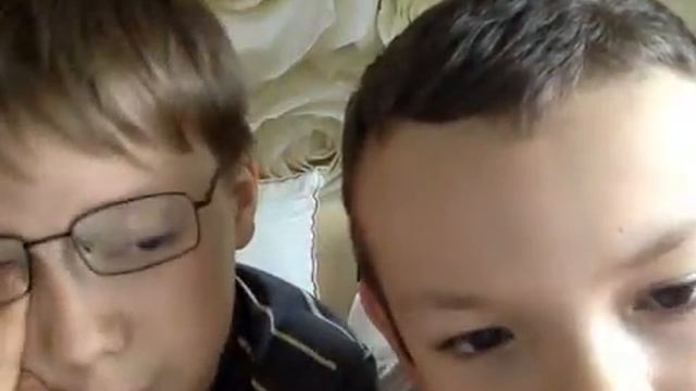OMG смотреть онлайн