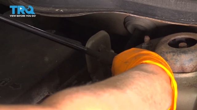 How to Replace Hood Lift Support 2005-2010 Chevrolet Cobalt смотреть онлайн