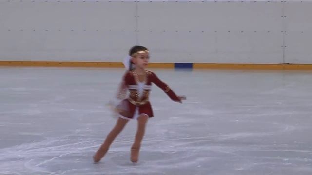 Юный фигурист -Виктория Михайлова