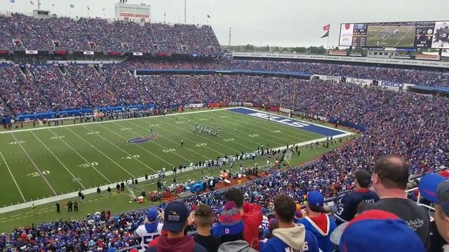 Neven at Buffalo Bills game! смотреть онлайн