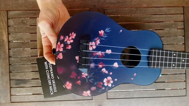 Flight TUSL32 Long Neck ABS Travel Uke – Sakura Disimballaggio смотреть онлайн