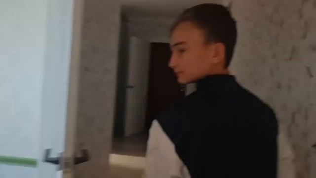 КАК ВЫБРАТЬСЯ ИЗ ЗАПЕРТОЙ КОМНАТЫ! смотреть онлайн