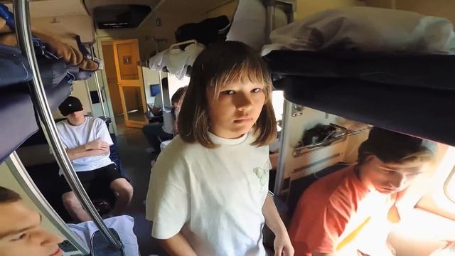 ПУТЕШЕСТВИЕ И ТЕСТ ОГРОМНОГО СКЕЙТ ПАРКА (ЧАСТЬ 1) смотреть онлайн