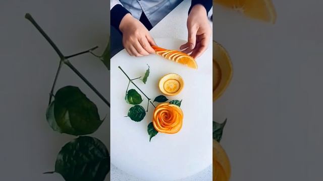 Красивая нарезка фруктов. Роза из апельсина. #diy #своимируками #фруктоваянарезка фрукто смотреть онлайн