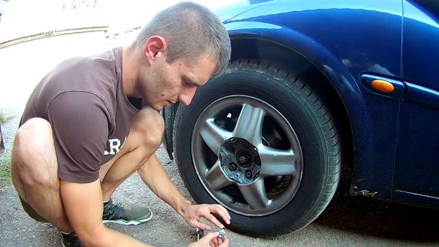 СМАЗЫВАТЬ ли колесные БОЛТЫ, ГАЙКИ, ШПИЛЬКИ или нет? ЭТОГО НЕ ЗНАЕТ БОЛЬШИНСТВО водителей! смотреть онлайн