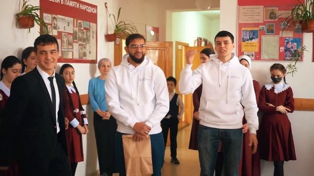 Вручение приза ученику 8 школы г. Назрань | ХАКАТОН | Код будущего РИ смотреть онлайн