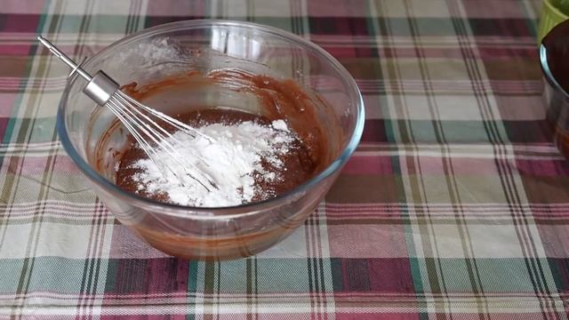 Брауни с карамелью и орехами смотреть онлайн