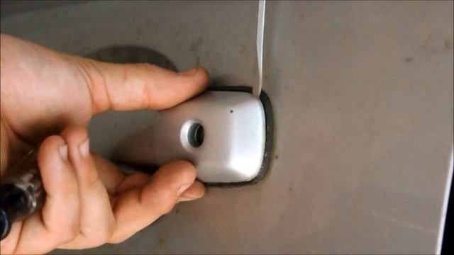 Volvo V50, Lock Tumbler Removal смотреть онлайн