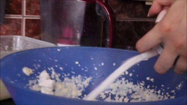 ГОТОВИМ ОГРОМНЫЙ КИНДЕР МОЛОЧНЫЙ ЛОМТИК смотреть онлайн