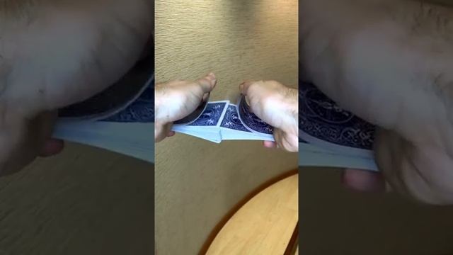 Обучение крутой тасовке с картами! #shorts смотреть онлайн