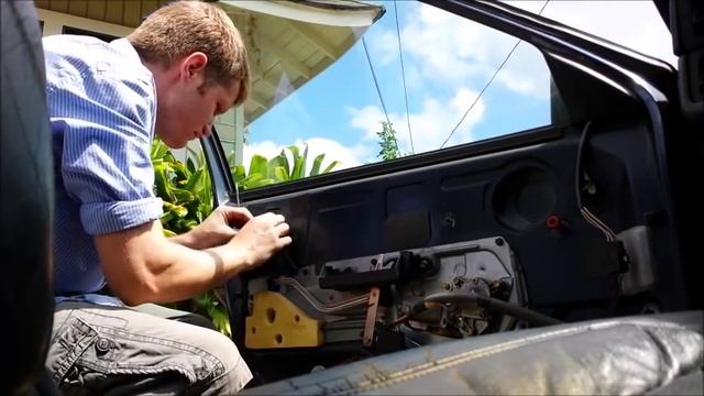 1996 Volvo 850 Car Door Latch Repair