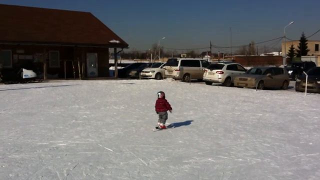 1 time skiing in two years, the third episode смотреть онлайн