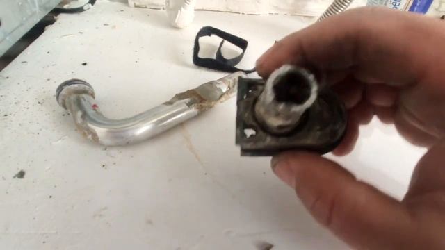 Gaz34.ru Газовый котел Ariston Cares X 24FF. Замена патрубка. смотреть онлайн