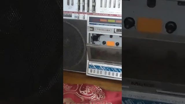Toshiba Boom Box смотреть онлайн