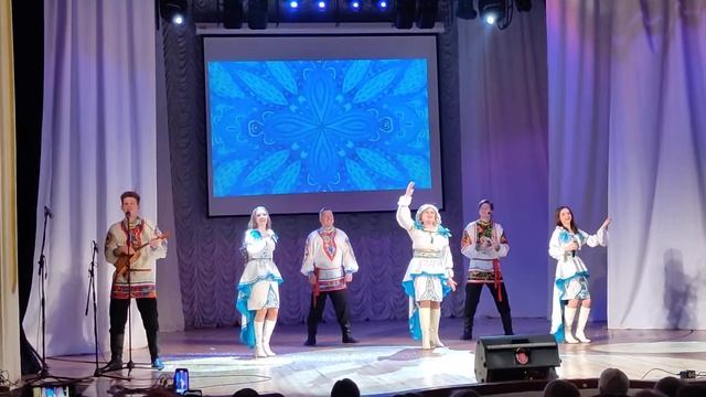 Белая метелица, . поет Елена Гуляева смотреть онлайн