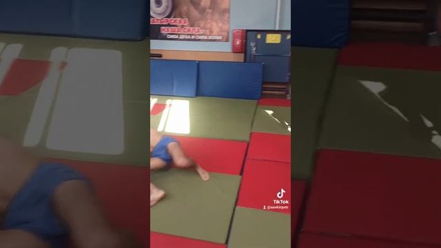 БЖЖ против КИКБОКСИНГА! БОРЬБА против УДАРКИ! смотреть онлайн