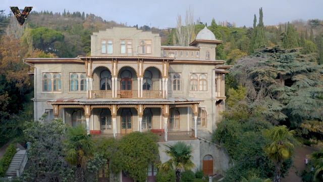 КРЫМ. Дворец Карасан — это один из САМЫХ ИЗВЕСТНЫХ комплексов на всем Крымском полуострове смотреть онлайн