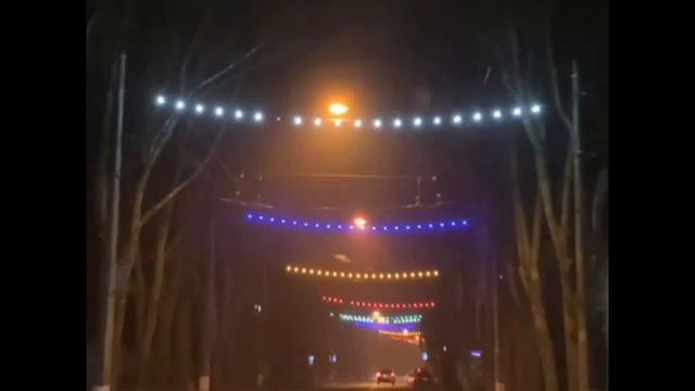 Город Сумы вечером . Декабрь 2021 год смотреть онлайн