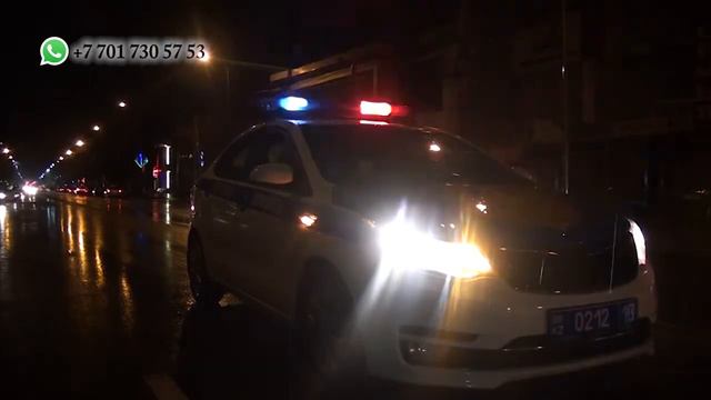 "13 регион": 17.02.2017 Девушка решила сброситься с моста в реку Бадам смотреть онлайн