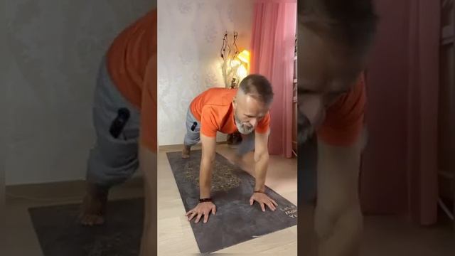 Упражнение, подводящее к шпагату смотреть онлайн