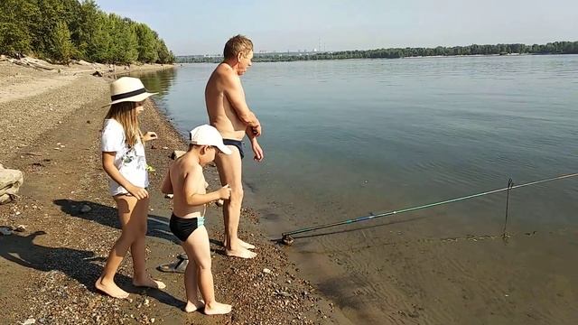 На рыбалке смотреть онлайн