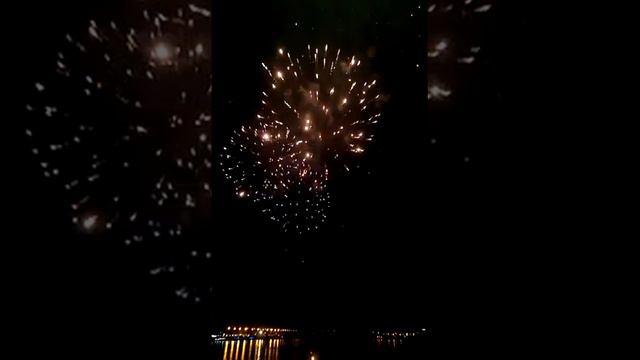 Салют на Крещение Руси 1025 лет. Киев 2013. 3 видео смотреть онлайн