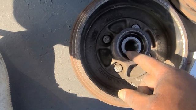 How To Replace Rear Wheel Hub Bearings (2015 Nissan Versa SE) смотреть онлайн