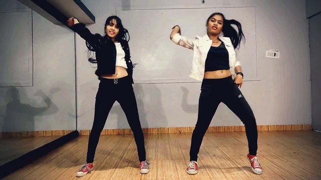 OLE OLE 2.0 - Jawaani Jaaneman Dance Cover | The Dance Palace смотреть онлайн