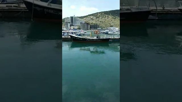 Перед походом на пляж "Инжир" за Балаклавой. Ссылка на полный фильм в комментариях смотреть онлайн