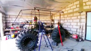 Делаю вездеход на раме уаз и самодельных колёсах низкого давления.