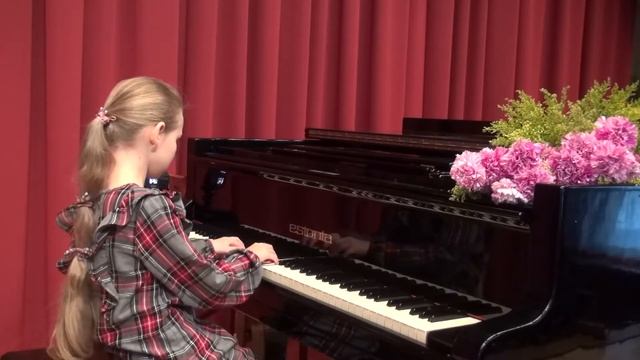 Весеннее поздравление. Игра на фортепиано. Рыжова Мария смотреть онлайн