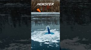 Как в ГОЛЛИВУДЕ сняли бы ЗИМНЮЮ РЫБАЛКУ!!!  #shorts #рыбалка #жерлицы