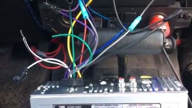 Radio turning on but no sound is coming out EASY FIX смотреть онлайн