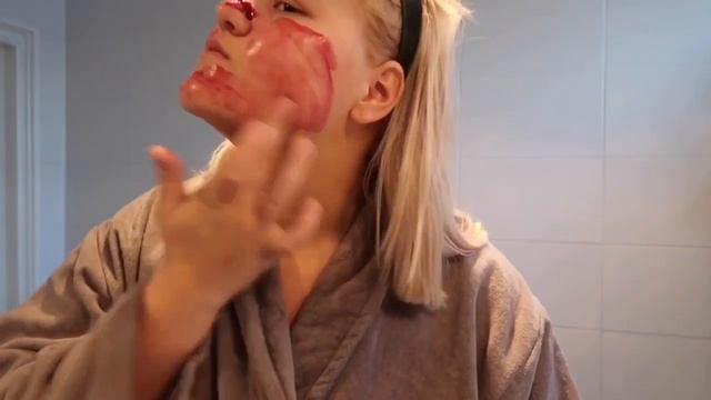 Testar THE ORDINARYs BLODMASK [AHA 30% + BHA 2% PEELING SOLUTION]