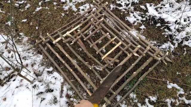 ЛОВУШКА ПИРАМИДА НА ФАЗАНА | Ловил ФАЗАНА , а поймал ЗАЙЦА | Как сделать ловушку? смотреть онлайн