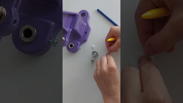 Как обтянуть пуговицы прессом. смотреть онлайн