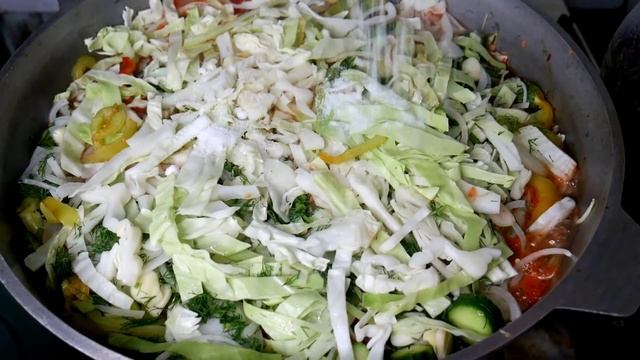 QISHGA TO'G'RAMA SALAT JUDA MAZZALI QOZON SHAKAROB. Узбекский салат на зиму. смотреть онлайн