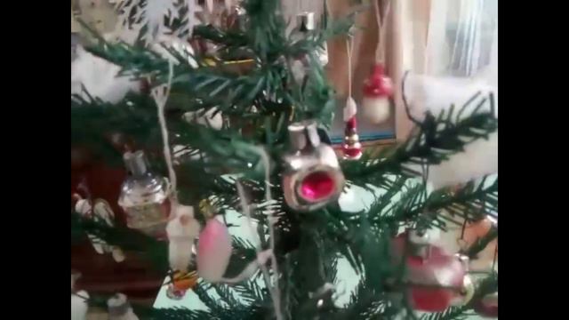 Ёлка нашего детства .Видео прислала моя подруга с Алма - Аты.Всех с Новым Годом ! Элла Австралия смотреть онлайн