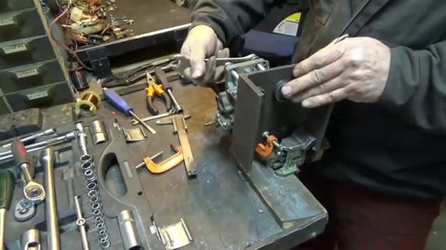 Ремонт карбюратора выравнивание фланцев  Солекса.