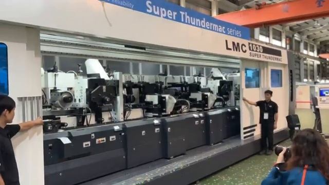 Четырехсторонний станок Super Thundermac со скоростью подачи 400 м/мин от завода Leadermac (Тайвань смотреть онлайн