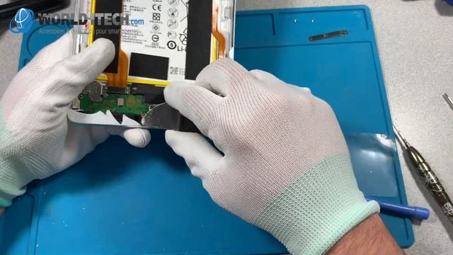 Remplacement écran Huawei MediaPad M3 8.4 BTV-DL09 / BTV-W09 смотреть онлайн