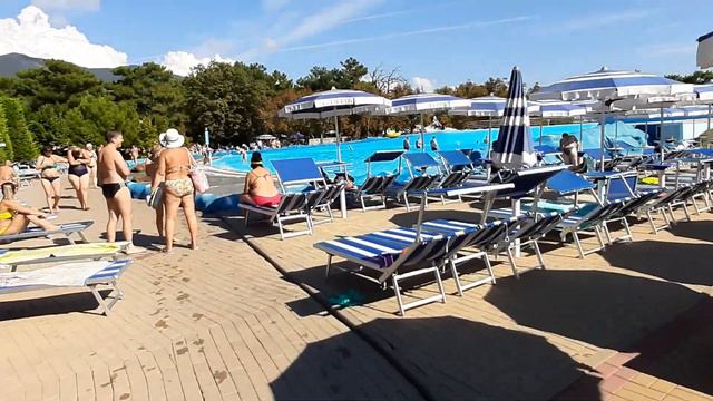Геленджик Аквапарк Золотая бухта смотреть онлайн