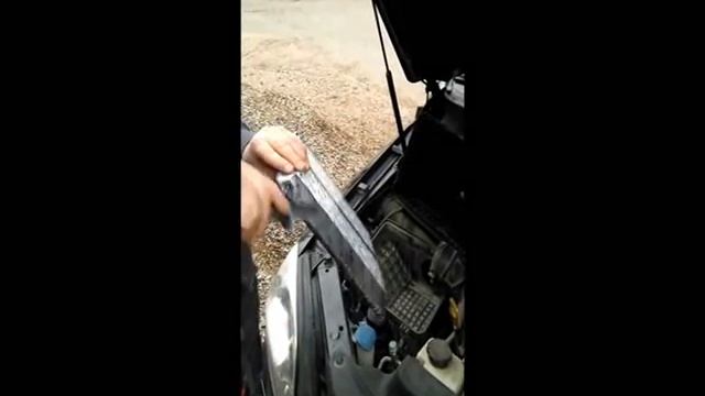 Замена воздушного фильтра - Kia Sorento 2007 смотреть онлайн