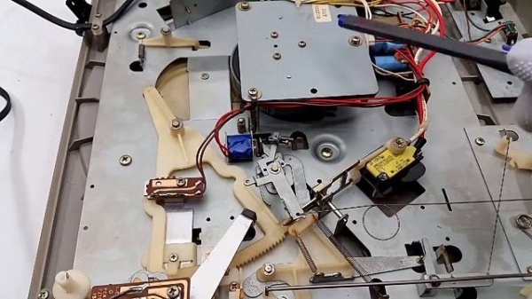 TENSAI TD-750QZ редкий проигрыватель винила с кварцевым прямым приводом за небольшие деньги