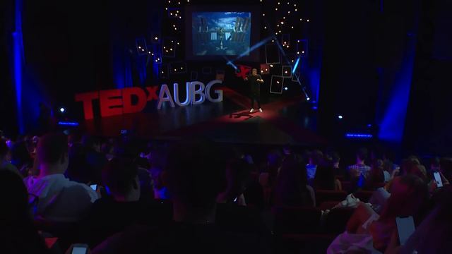 Want to be Successful? Try Being Stupid! | Leon Windscheid | TEDxAUBG смотреть онлайн