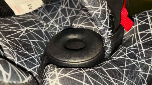 Red Bull dirt bike helmet (SPEAKER MOD) смотреть онлайн
