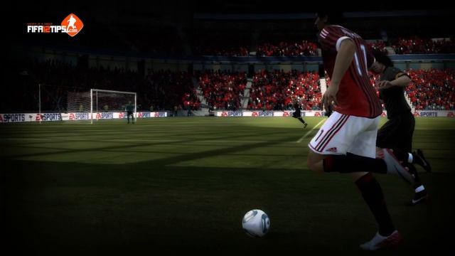 FIFA 12 Scoop Turn Tutorial | FIFA12TIPS.com смотреть онлайн