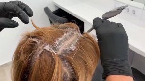 Как покрасить корни волос • Окрашивание корней • Колористика с нуля #3 APG Academy