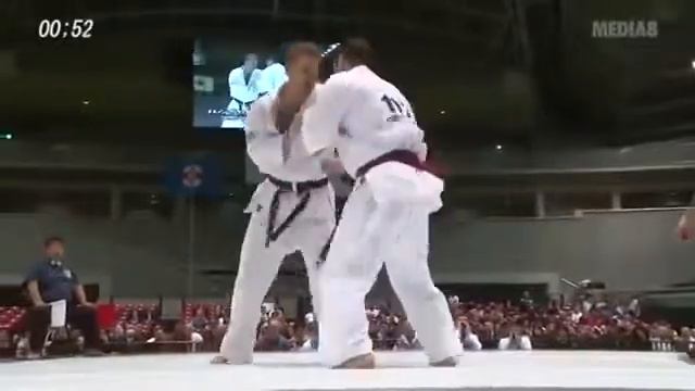 Darmen Sadvokasov (Russia)Vs Patryk Sypien (Poland)/ Power of Gedan Mawashi Geri смотреть онлайн